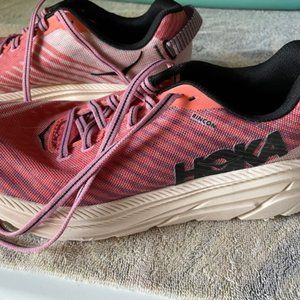 HOKA ONE ONE
